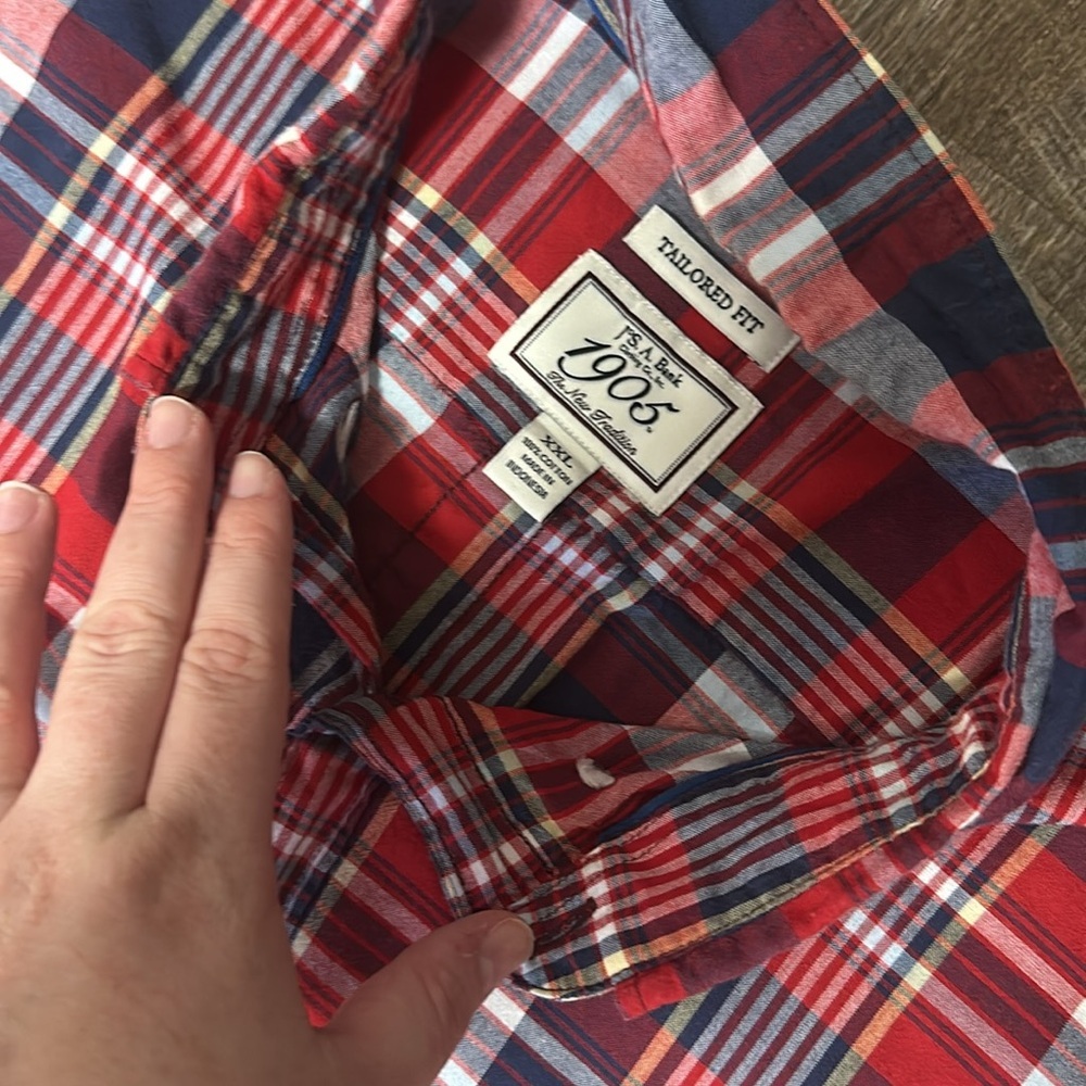 Jos. A Bank short sleeve shirt - Picture 2 of 3